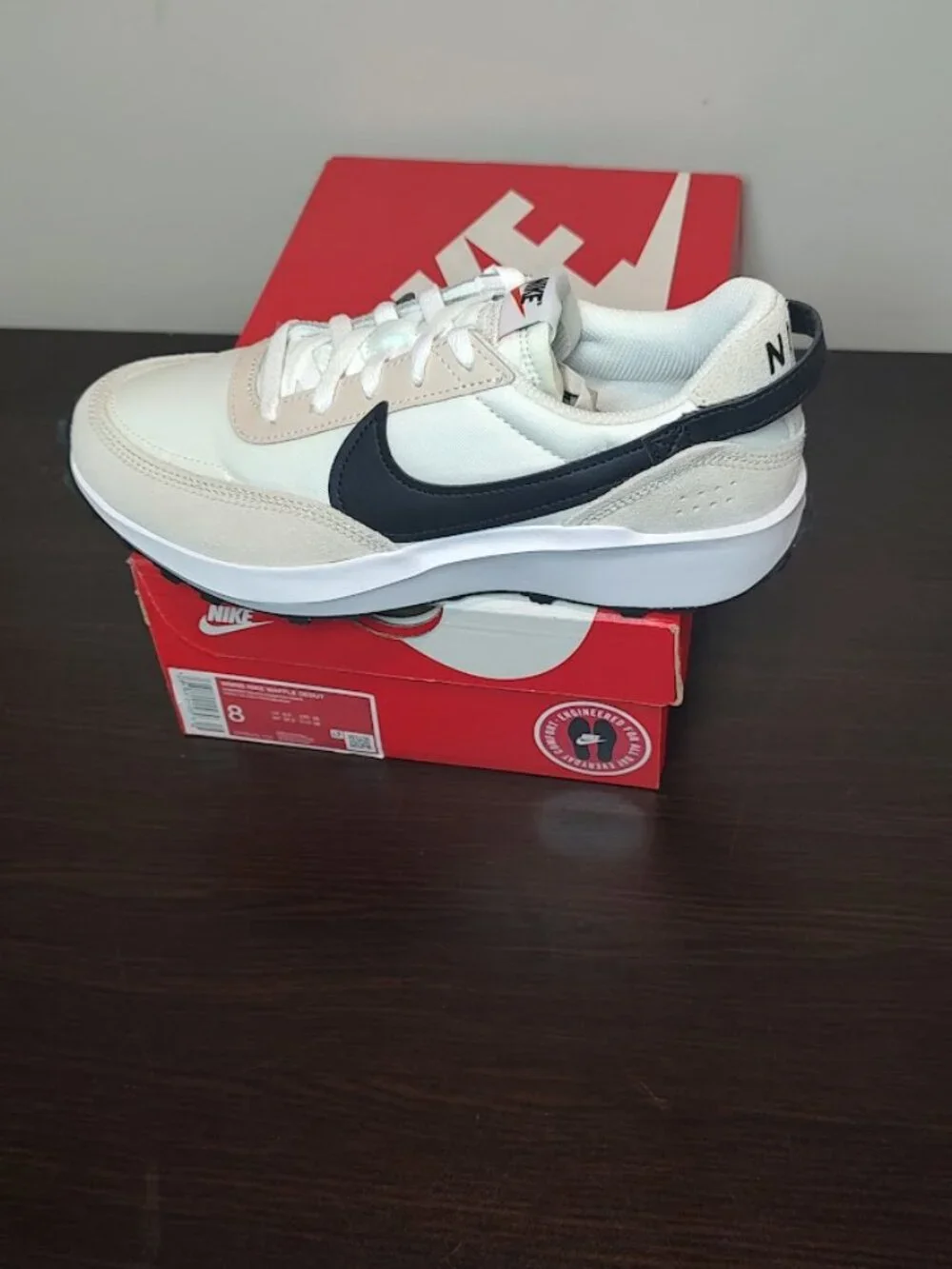 Nike Waffle Debut Sanddrift Black White DH9523-102 Women’s Size 8 Sneakers